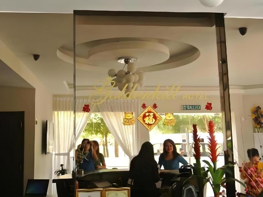 Goldenhill Hotel Kota Kinabalu Buitenkant foto