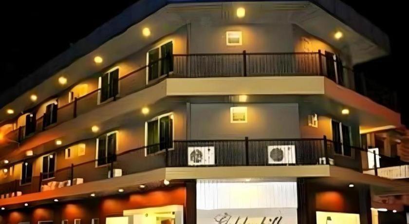 Goldenhill Hotel Kota Kinabalu Buitenkant foto