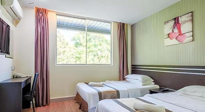 Goldenhill Hotel Kota Kinabalu Buitenkant foto