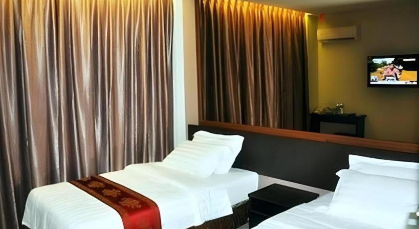 Goldenhill Hotel Kota Kinabalu Buitenkant foto